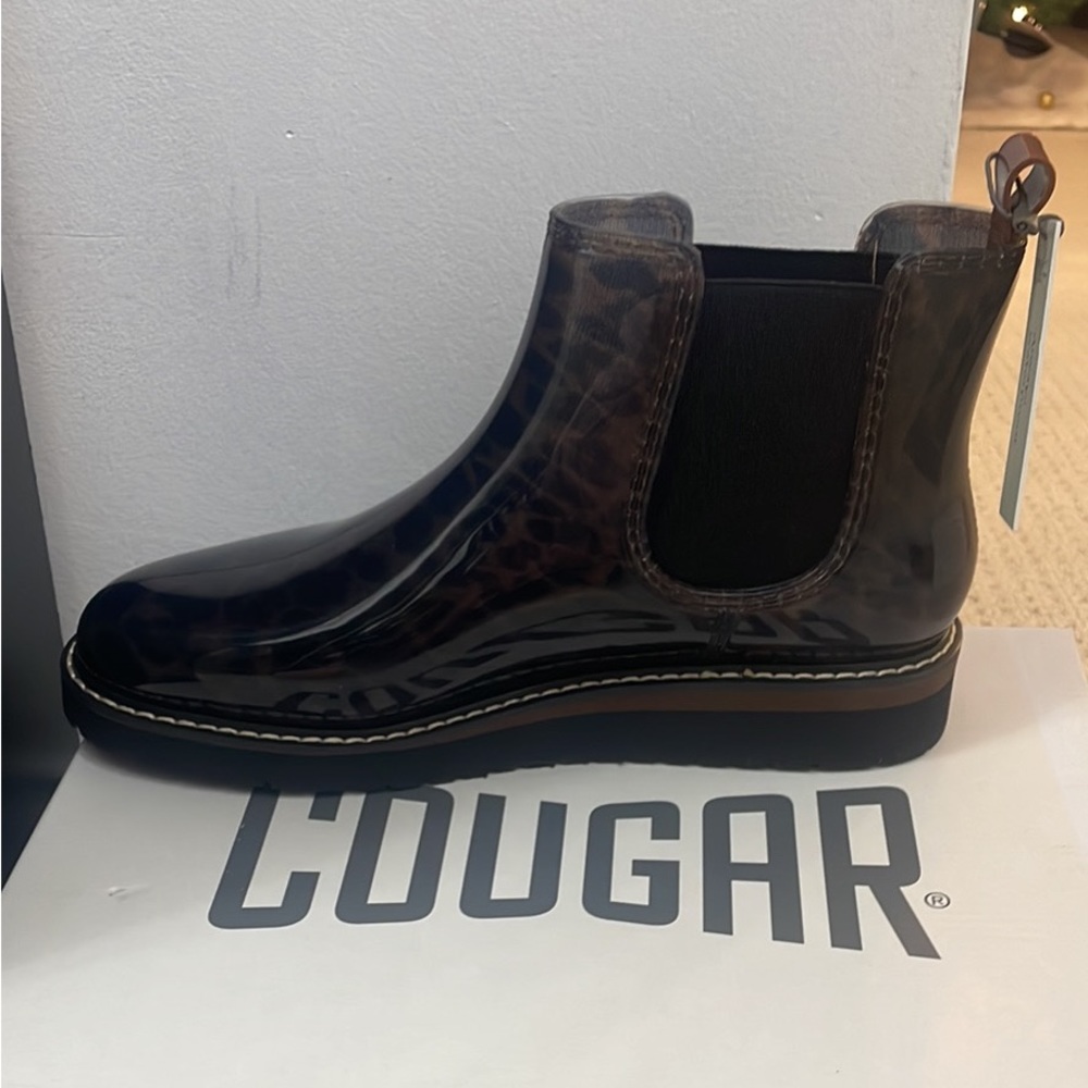 Cougar rain boots!